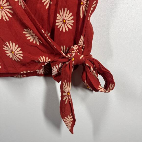 Madewell Top Women S Red Floral Sash-Tie Wrap Top in in Daisy Daydream Boho - Picture 3 of 9